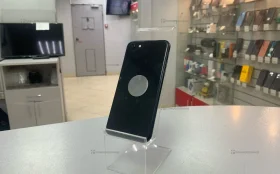 Apple iPhone SE (2020) 3/64 ГБ