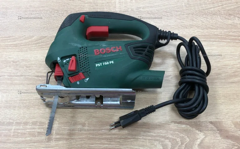 Электролобзик Bosch PST 750 PE