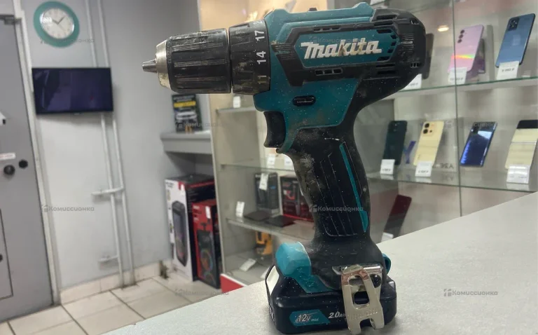 аккумуляторная дрель-шуруповерт Makita DF333D