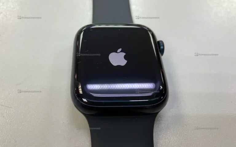 Часы  Apple Watch Series 8 45mm