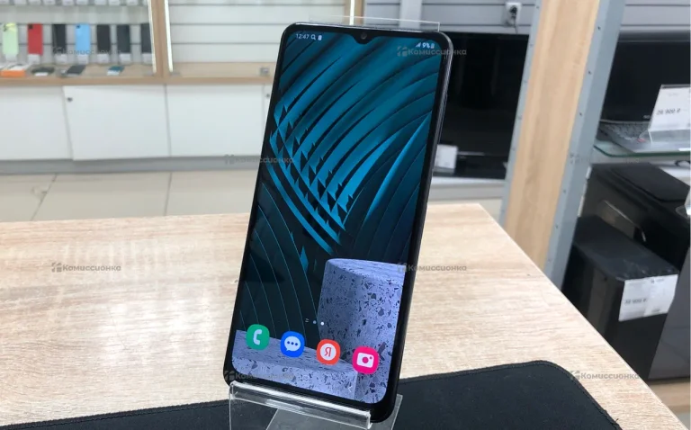 Samsung Galaxy M12 3/32 ГБ