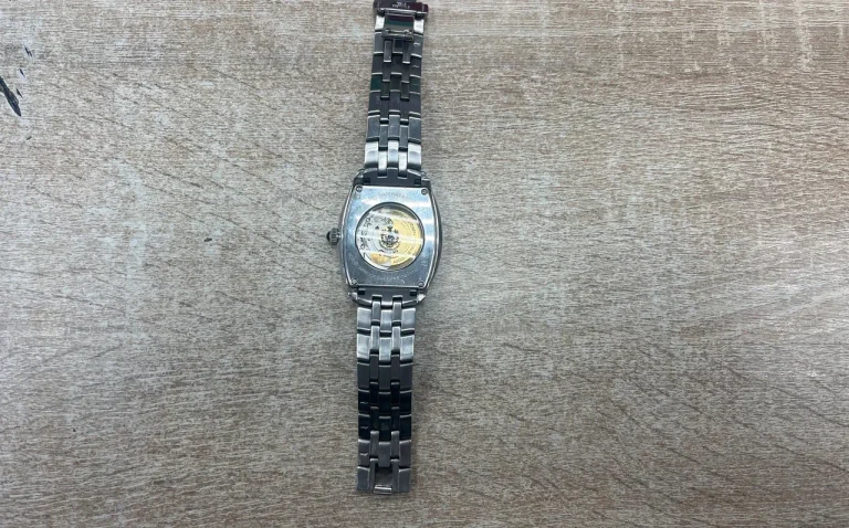 Часы  Auguste Raymond