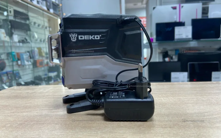 Лазерный уровень Deko 3D