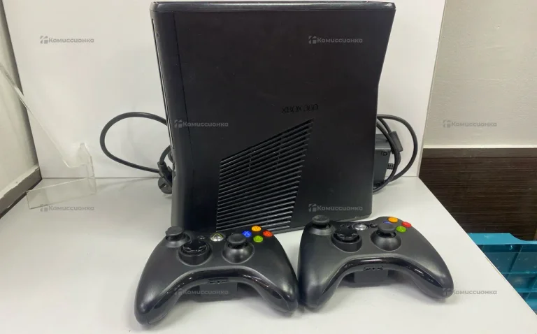 Приставка XBOX 360