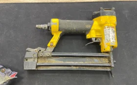 Купить Гвоздезабивной пистолет пневматический SUMAKE P0.6 б/у , в Краснодар Цена:2490рублей