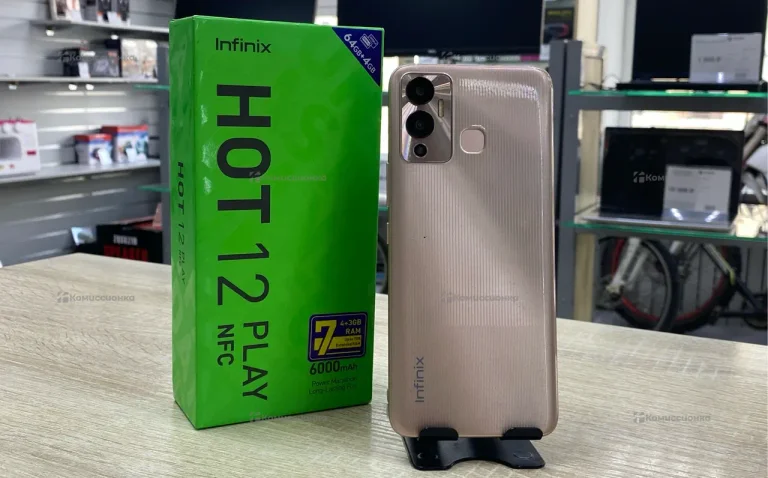 Infinix Hot 12 Play 4/64 ГБ