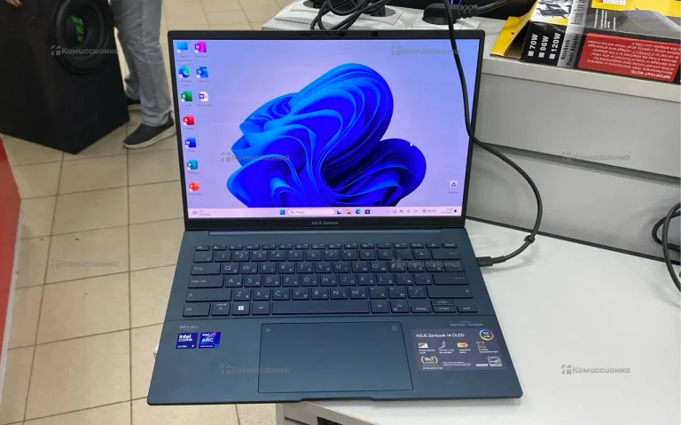Ноутбук ASUs Zenbook 14 Oled ultra 9