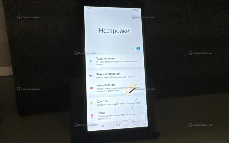 Samsung Galaxy J6+ 3/32 ГБ
