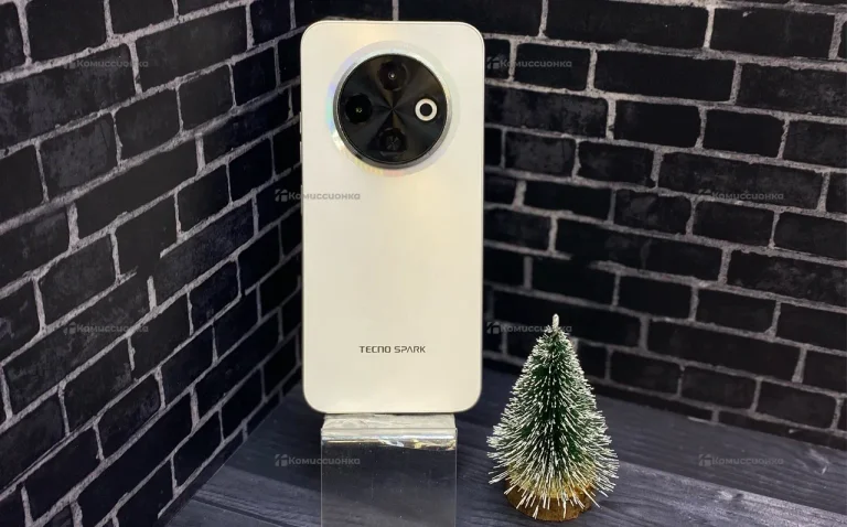 Tecno Spark 30C 4/128 ГБ