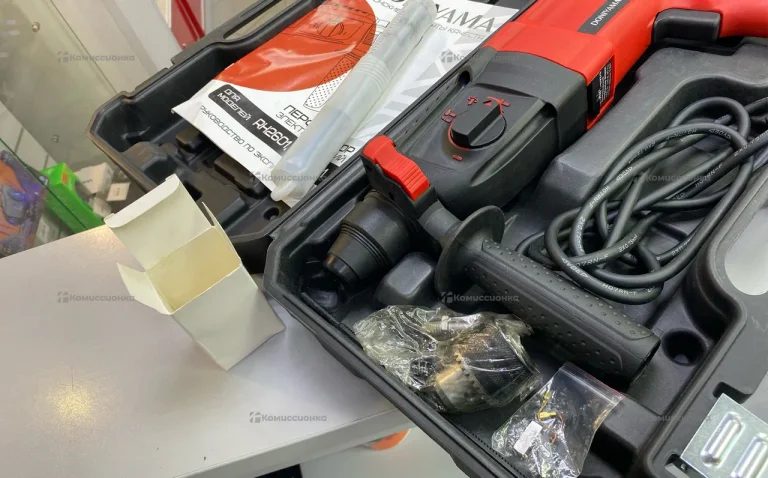 Перфоратор RH 2601 1400в