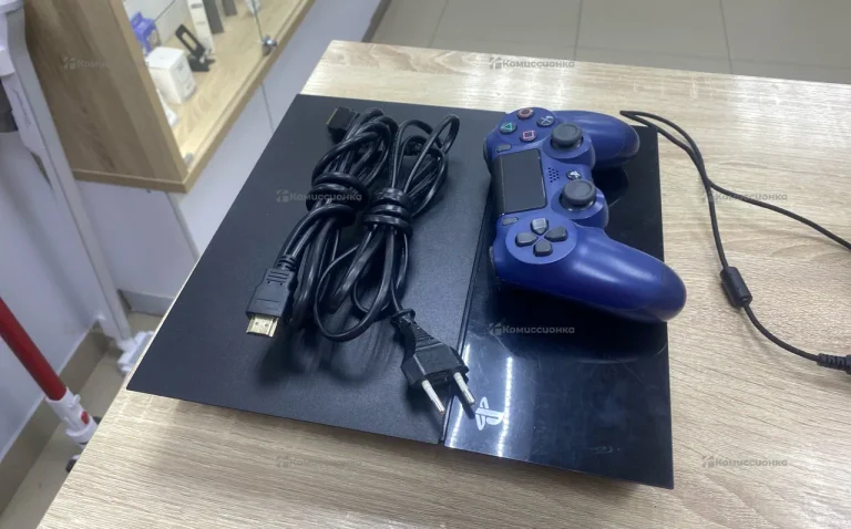 Приставка Sony PS4 Fat 500Gb.