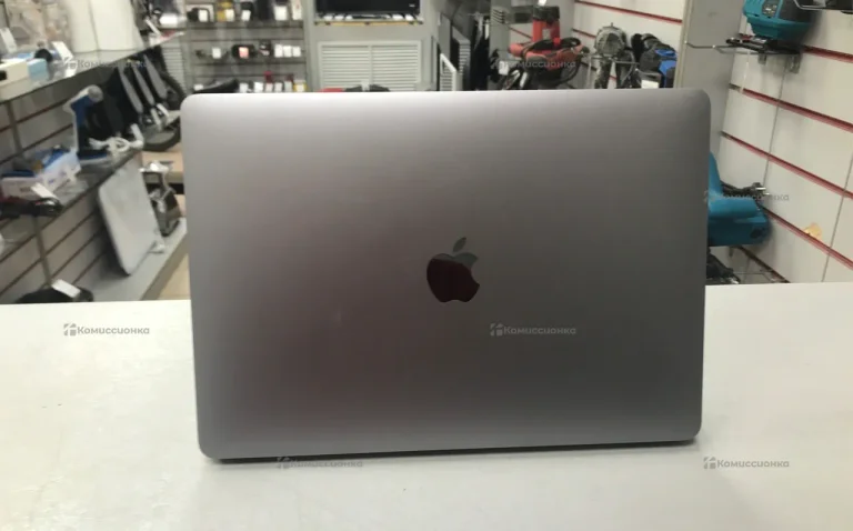 MacBook Air M1 2020