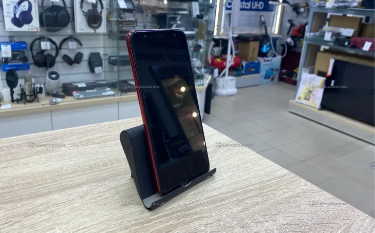 Samsung Galaxy J6+ 3/32 ГБ