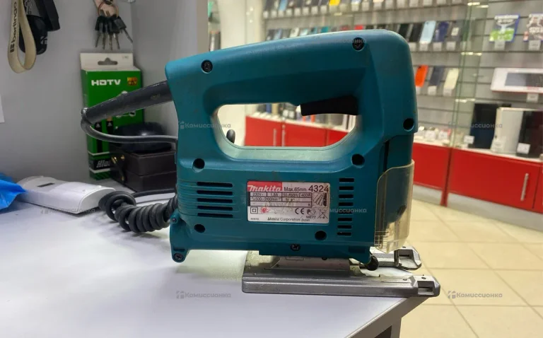 Электролобзик makita 4324