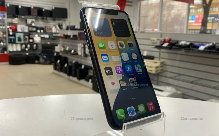 Apple iPhone XR 128 ГБ