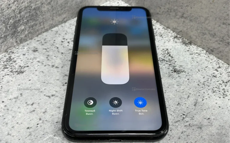 Apple iPhone XR 3/64 ГБ