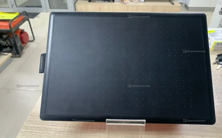 Графический планшет Wacom One Medium CTL-672