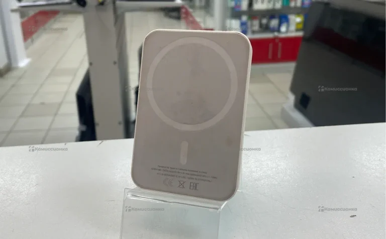 Повербанк MagSafe 10K