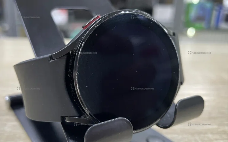 Часы Samsung Galaxy Watch 4 44mm