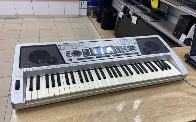 Синтезатор Novis NPN-6139