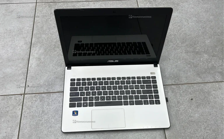 ноутбук ASUS