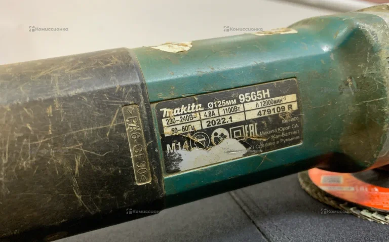 Угловая шлифовальная машина Makita 9565H