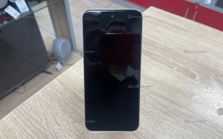 Tecno Spark Go 1 4/64 ГБ
