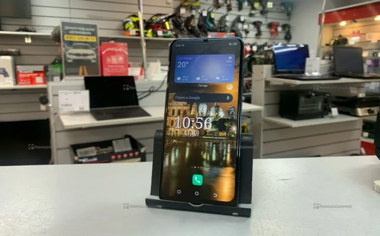 Tecno Spark 10C 4/64 ГБ