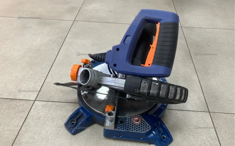 Пила торцовочная Dexter J1G-ZP1A-210D