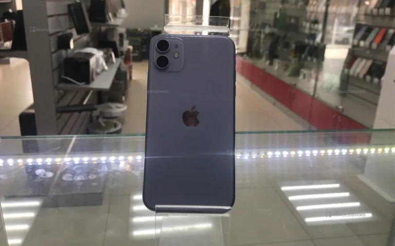 Apple iPhone 11 4/64 ГБ