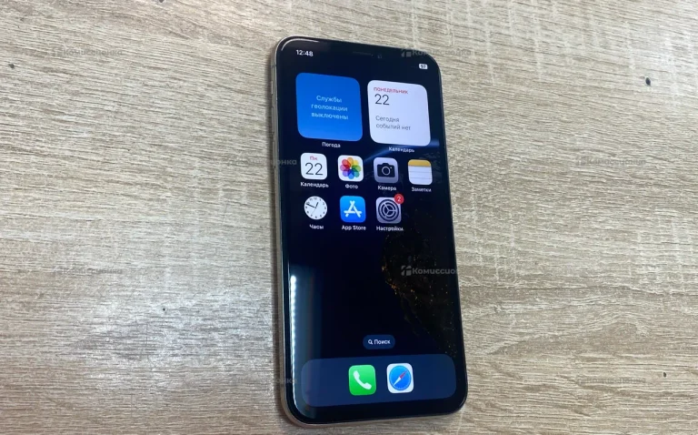 Apple iPhone X 3/64 ГБ