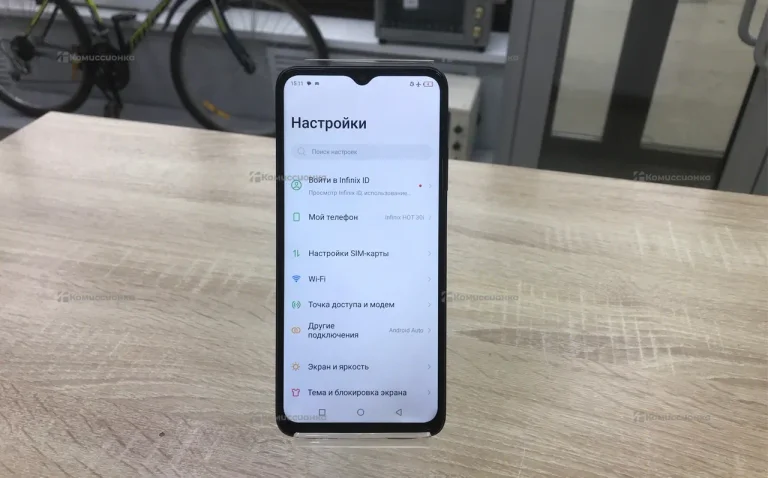 Наушники  безпроводные  белые