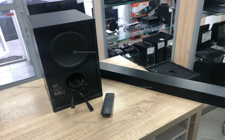 Колонка  саундбар Hisense