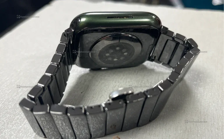Часы  Apple Watch 7 45