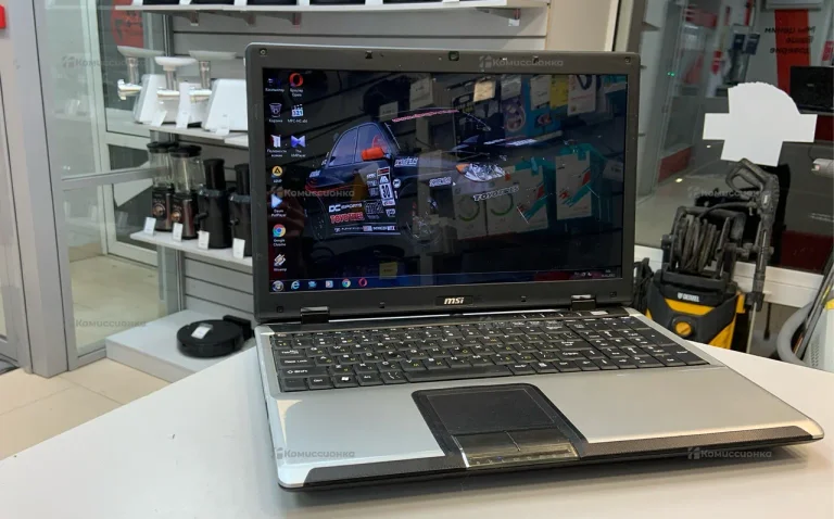 Ноутбук  msi cx500