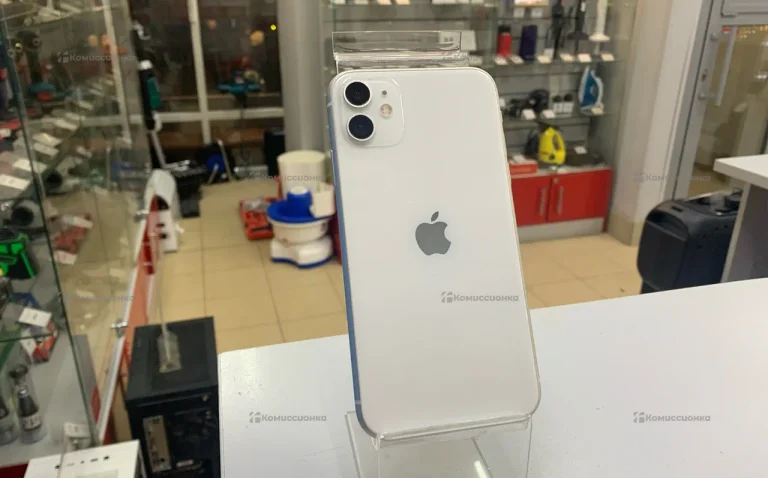 Apple iPhone 11 4/128 ГБ