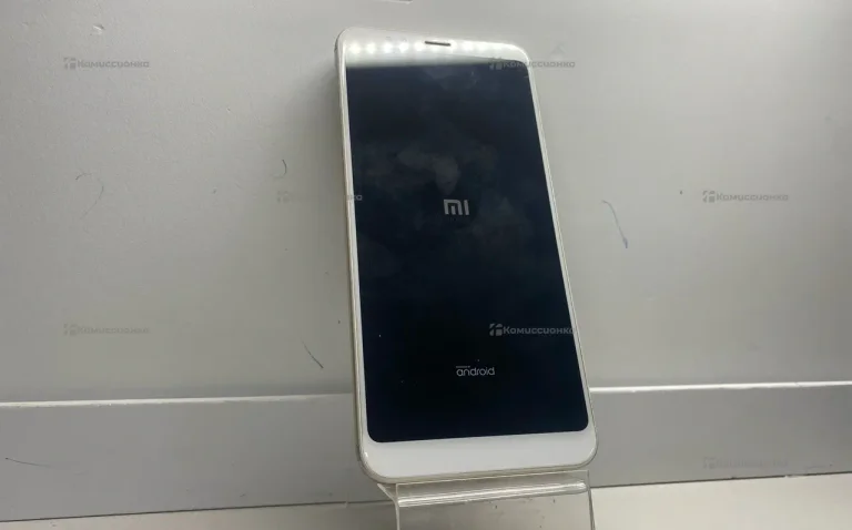 Xiaomi Redmi 5 Plus 3/32 ГБ