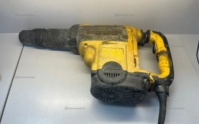Перфоратор dewalt D25711K