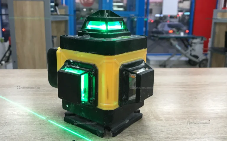Лазерный уровень Hilda 4D Laser Level Green.