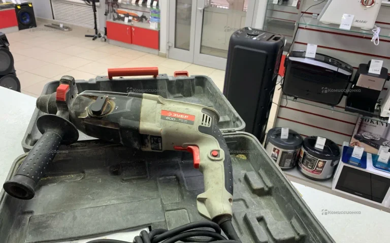 Перфоратор зубр п-26-800