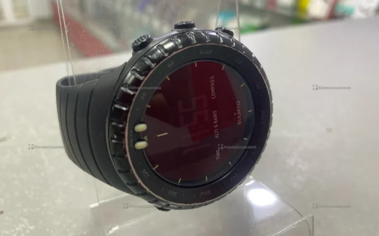 Часы  Suunto Core
