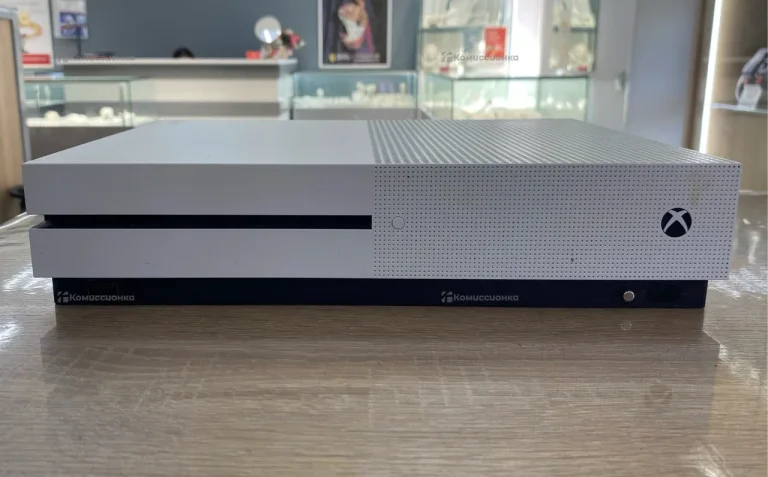 Приставка Xbox One S 500 ГБ