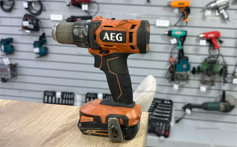 Аккумуляторная дрель-шуруповерт AEG BS18G4-202C