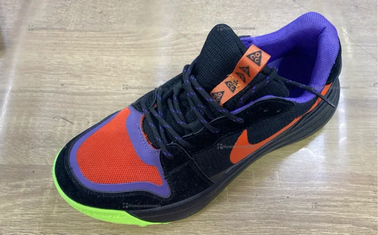 Кроссовки Nike ACG 43