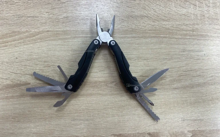 Мультитул черный