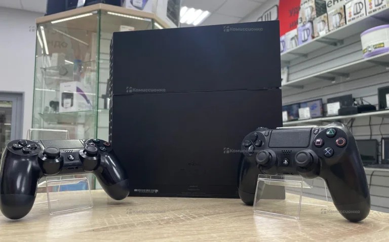 Приставка PS4. PS4 slim 1 Tb