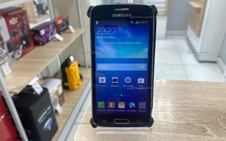 Samsung Galaxy J1 1/8 ГБ