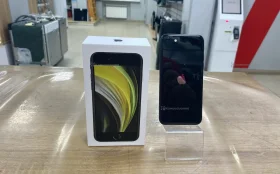 Apple iPhone SE (2020) 3/64 ГБ