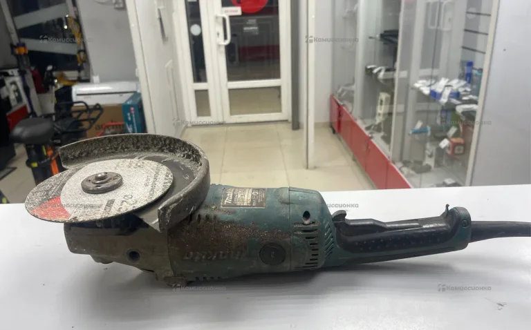 УШМ makita GA9020