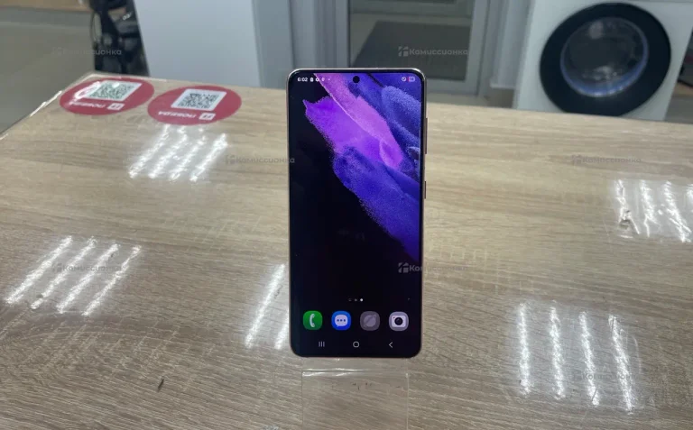 Samsung Galaxy S21 5G 8/256 ГБ